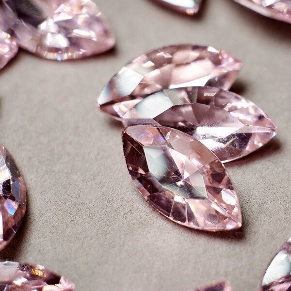 кабошон стекло кристалл, navette, цвет lt.pink, 18х9 мм