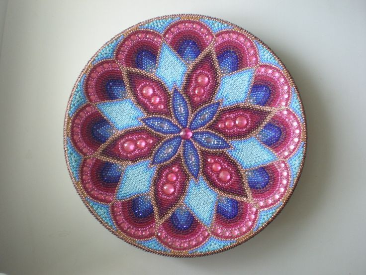 Инкрустация бисером или технология клеевой мозаики