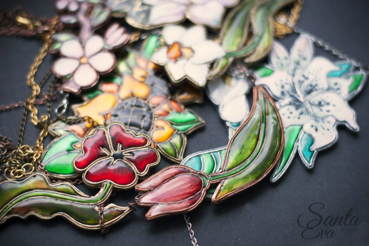 Необычные украшения своими руками