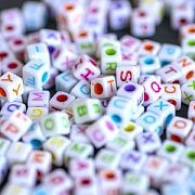 Бусина, акрил "Английский алфавит цветной", квадратная, 6.5x6.5x6.5 мм